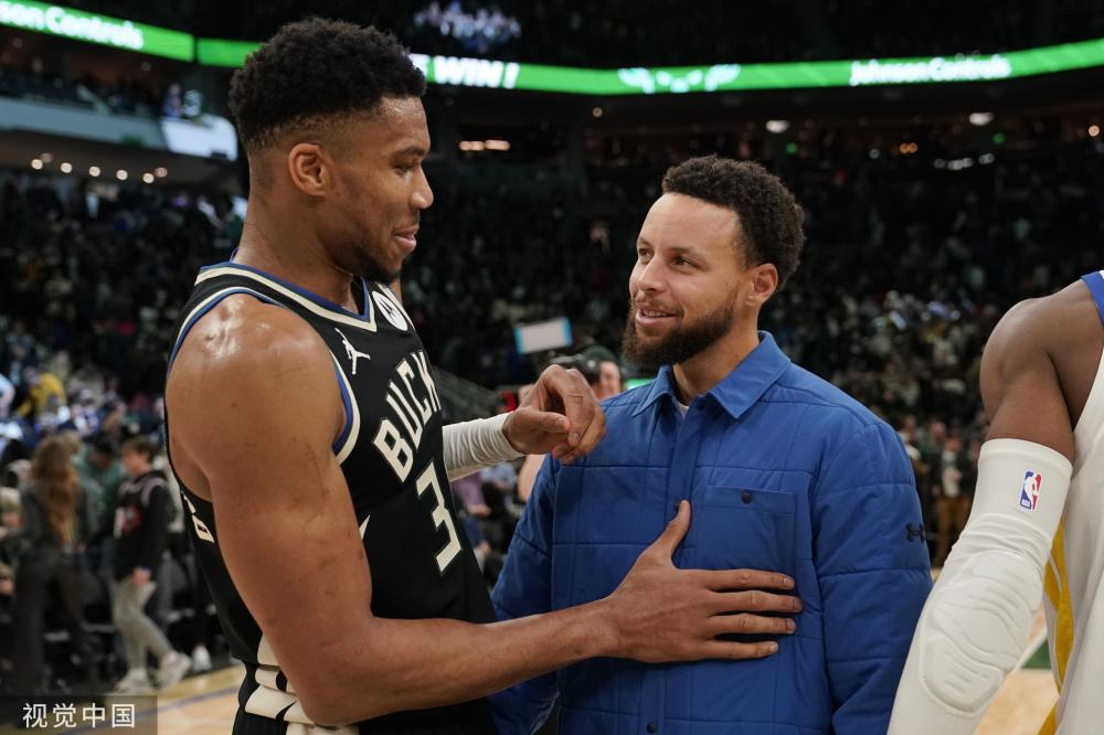 篮球舞台上 篮球舞台上