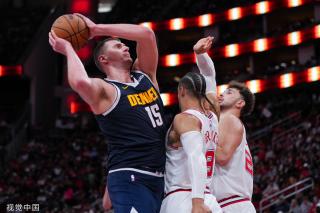 球员必须呈 球员必须呈